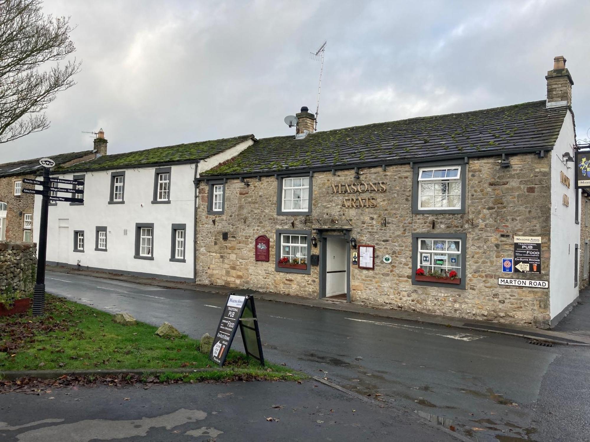 Hotel Masons Arms Gargrave Esterno foto